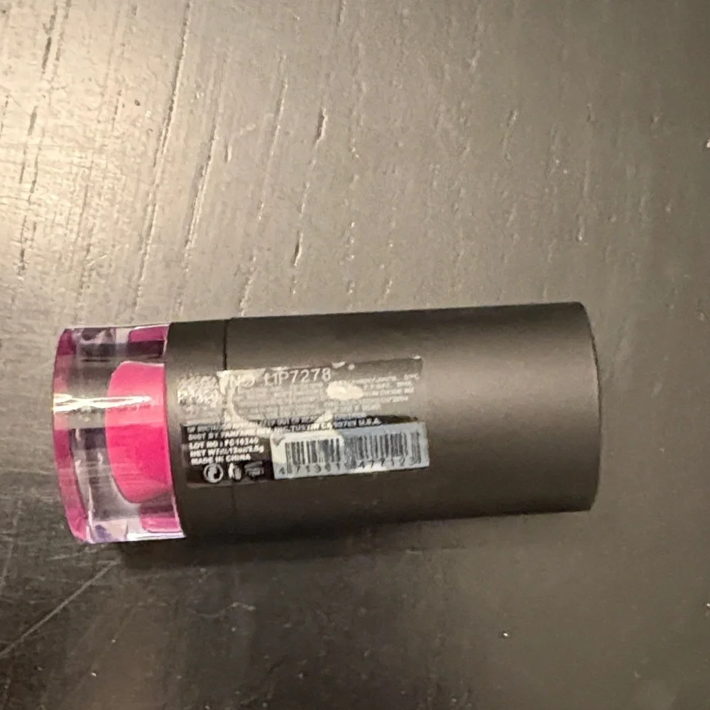 Muse Lipstick Matte - Vibrant Pink